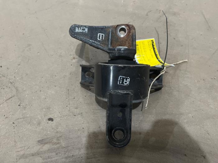 Used Engine mount Chevrolet Matiz (M200) 0.8 Price € 20,00 Margin scheme offered by F. van den Mosselaar autodemontage
