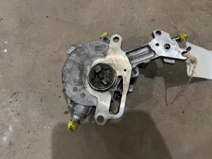 Usagé Pompe à vide (diesel) Volkswagen Passat Variant (3B6) 1.9 TDI 130 Prix € 35,00 Règlement à la marge proposé par F. van den Mosselaar autodemontage