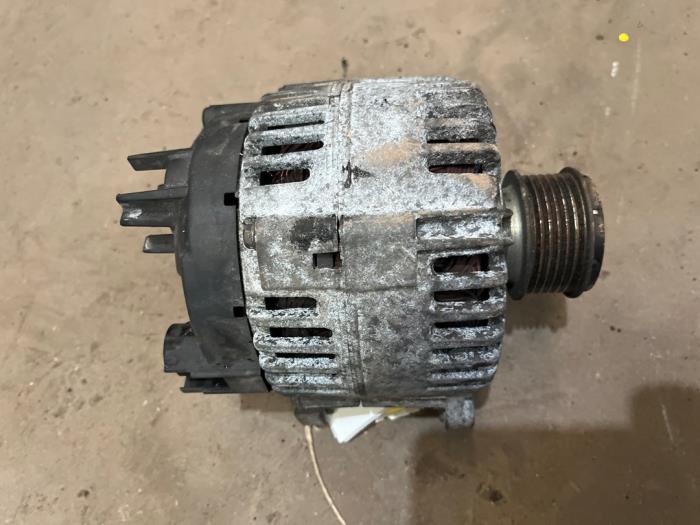 Begagnade Dynamo Seat Altea (5P1) 1.9 TDI 105 Pris € 45,00 Marginaltabell erbjuds av F. van den Mosselaar autodemontage