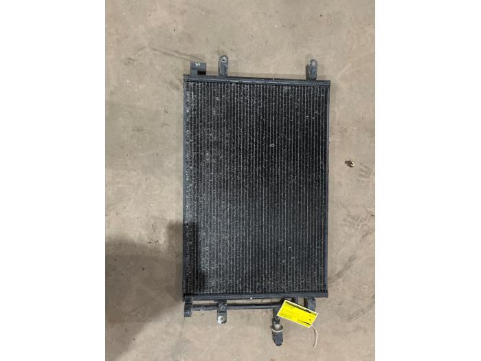 Usagé Condenseur de climatisation Audi A4 Avant (B7) 2.5 TDI V6 24V Prix € 35,00 Règlement à la marge proposé par F. van den Mosselaar autodemontage