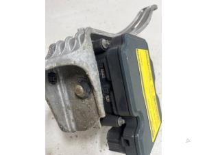 Pompe ABS d'un Vauxhall Insignia Grand Sport 1.5 Turbo 16V 165 2020