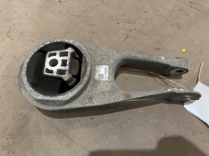 Gebrauchte Getriebe Halterung Opel Insignia Grand Sport 1.5 Turbo 16V 165 Preis € 25,00 Margenregelung angeboten von F. van den Mosselaar autodemontage