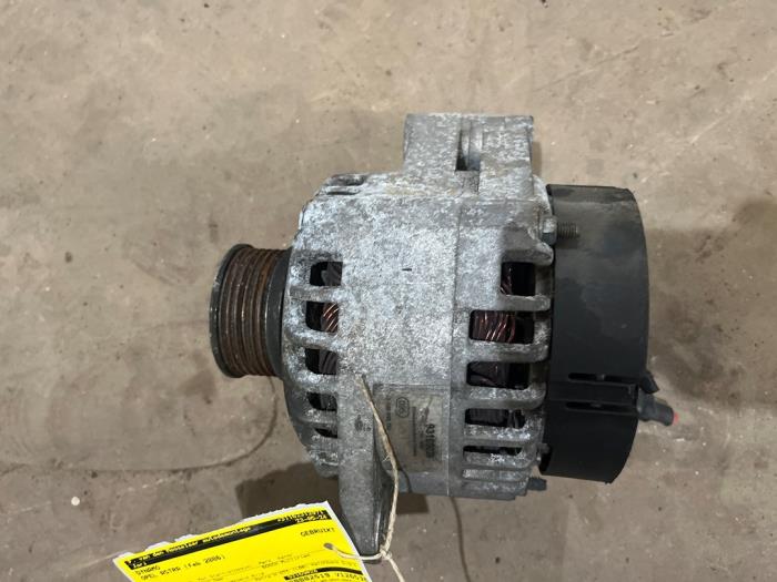 Begagnade Dynamo Opel Astra H GTC (L08) 1.9 CDTi 120 Pris € 35,00 Marginaltabell erbjuds av F. van den Mosselaar autodemontage