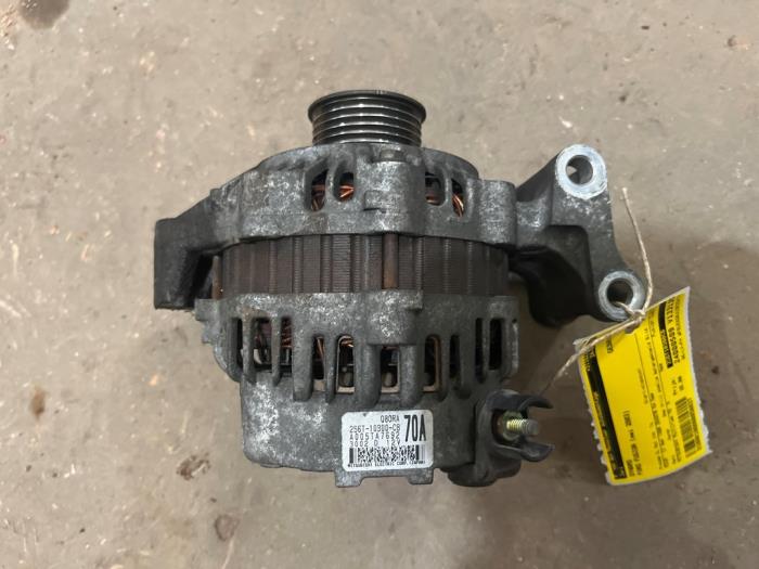 Begagnade Dynamo Ford Fusion 1.4 16V Pris € 35,00 Marginaltabell erbjuds av F. van den Mosselaar autodemontage