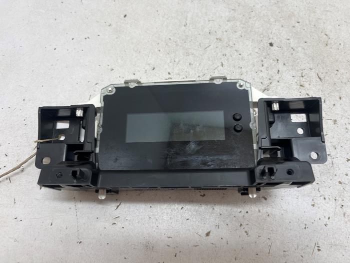 Used Interior display Ford Focus 3 1.0 Ti-VCT EcoBoost 12V 100 Price € 20,00 Margin scheme offered by F. van den Mosselaar autodemontage
