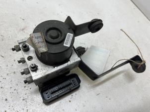 Begagnade ABS-pump Ford Focus 2 1.6 Ti-VCT 16V Pris € 20,00 Marginaltabell erbjuds av F. van den Mosselaar autodemontage