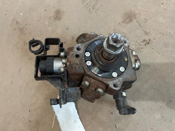 Gebrauchte Kraftstoffpumpe Mechanisch Ford Focus 2 Wagon 1.6 TDCi 16V 90 Preis € 25,00 Margenregelung angeboten von F. van den Mosselaar autodemontage