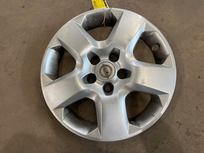 Używane Kolpak Opel Vectra C 1.8 16V Cena € 15,00 Procedura marży oferowane przez F. van den Mosselaar autodemontage