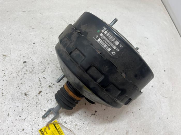 Usagé Servo frein BMW 3 serie (E93) 320i 16V Prix € 35,00 Règlement à la marge proposé par F. van den Mosselaar autodemontage