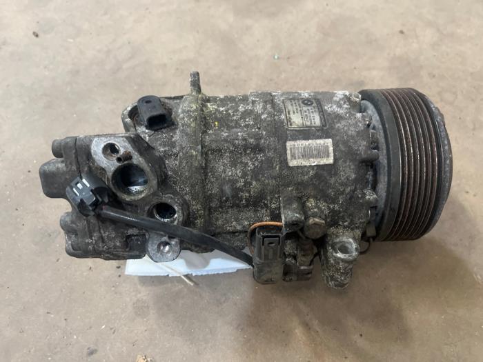 Gebrauchte Klimapumpe BMW 3 serie (E93) 320i 16V Preis € 75,00 Margenregelung angeboten von F. van den Mosselaar autodemontage