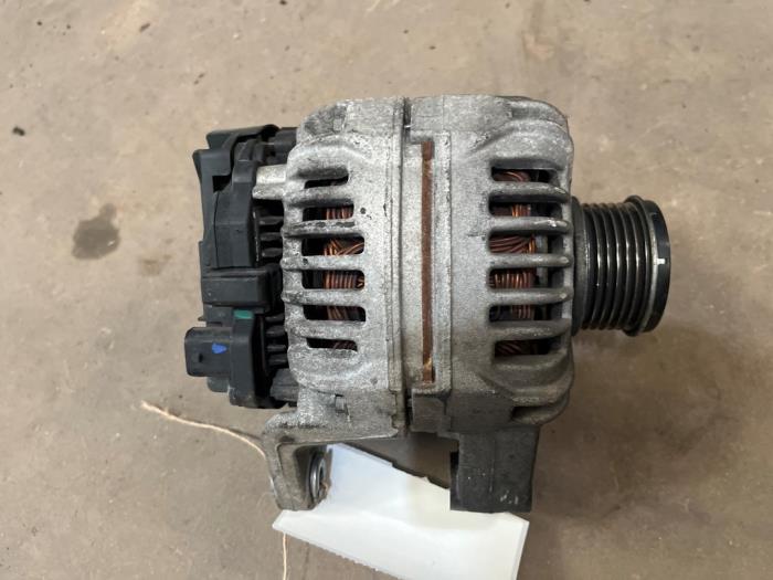 Begagnade Dynamo Opel Meriva (B) 1.4 Turbo 16V Ecotec Pris € 50,00 Marginaltabell erbjuds av F. van den Mosselaar autodemontage