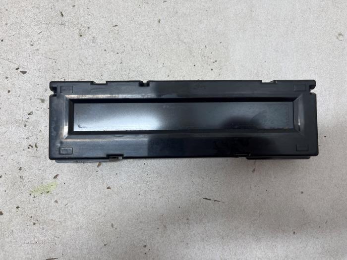 Begagnade Innerdisplay Opel Meriva (B) 1.4 Turbo 16V Ecotec Pris € 20,00 Marginaltabell erbjuds av F. van den Mosselaar autodemontage