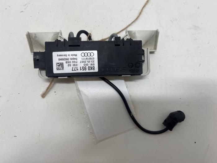 Begagnade Larmsensor Audi A5 (8T3) 2.7 TDI V6 24V Pris € 15,00 Marginaltabell erbjuds av F. van den Mosselaar autodemontage