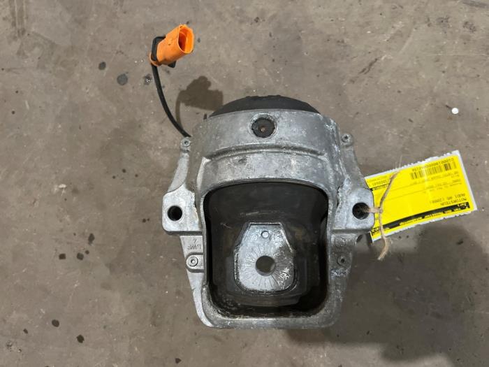 Gebrauchte Motorlager Audi A5 (8T3) 2.7 TDI V6 24V Preis € 25,00 Margenregelung angeboten von F. van den Mosselaar autodemontage