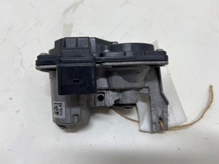 Gebrauchte Auspuff Drosselventil Audi A3 Limousine (8YS) 2.0 30 TDI 16V Preis € 25,00 Margenregelung angeboten von F. van den Mosselaar autodemontage