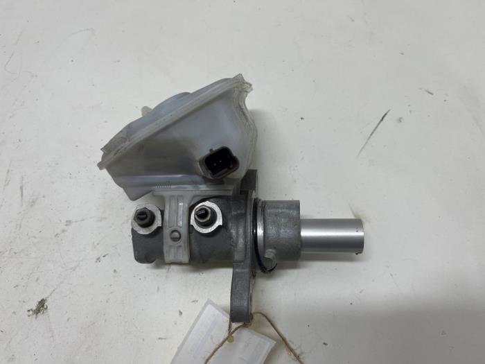 Gebrauchte Hauptbremszylinder Peugeot 308 (4A/C) 1.4 VTI 16V Preis € 15,00 Margenregelung angeboten von F. van den Mosselaar autodemontage