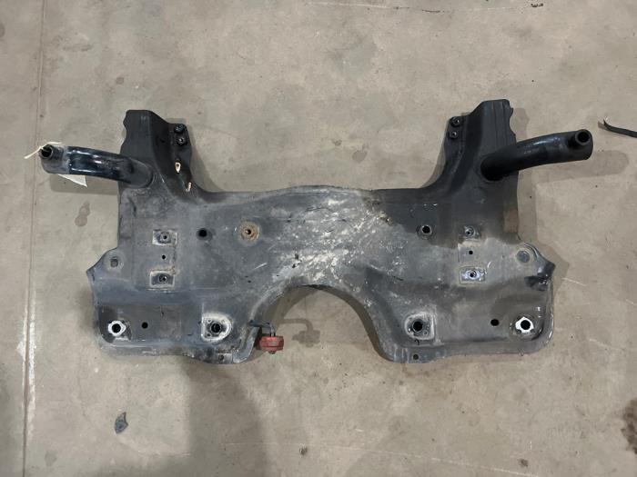 Usados Subchasis Fiat Doblo Cargo (263) 1.3 MJ 16V Euro 4 Precio € 50,00 Norma de margen ofrecido por F. van den Mosselaar autodemontage