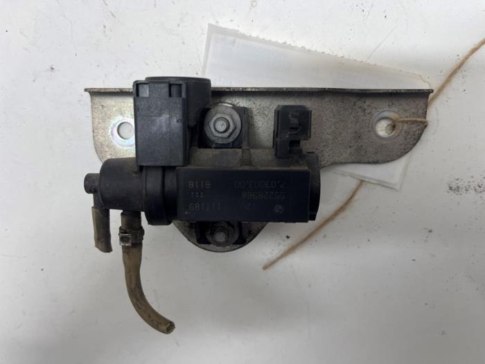 Usagé Régulateur pression turbo Fiat Doblo Cargo (263) 1.3 MJ 16V Euro 4 Prix € 10,00 Règlement à la marge proposé par F. van den Mosselaar autodemontage