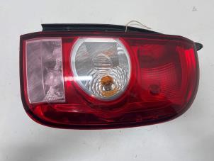 Używane Tylne swiatlo pozycyjne prawe Dacia Duster (HS) 1.6 16V Cena € 35,00 Procedura marży oferowane przez F. van den Mosselaar autodemontage