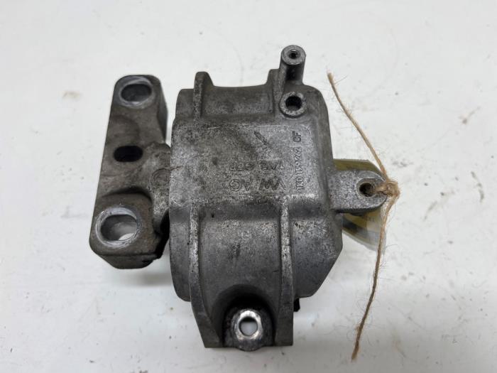 Used Engine mount Volkswagen Golf V Variant (1K5) 1.4 TSI 140 16V Price € 15,00 Margin scheme offered by F. van den Mosselaar autodemontage
