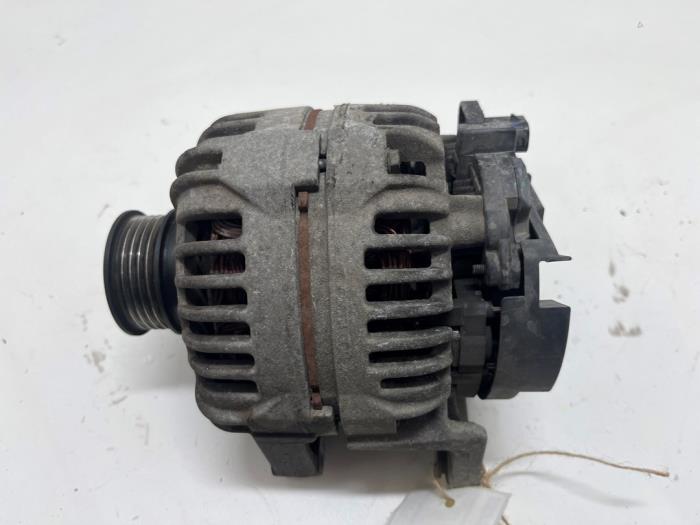 Gebrauchte Dynamo Opel Astra H (L48) 1.6 16V Preis € 35,00 Margenregelung angeboten von F. van den Mosselaar autodemontage