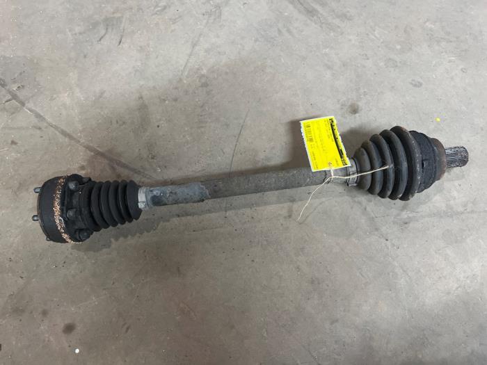 Gebrauchte Antriebswelle links vorne Volkswagen Golf V (1K1) 1.4 FSI 16V Preis € 35,00 Margenregelung angeboten von F. van den Mosselaar autodemontage