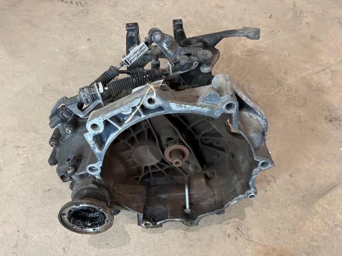 Used Gearbox Volkswagen Fox (5Z) 1.2 Price € 150,00 Margin scheme offered by F. van den Mosselaar autodemontage