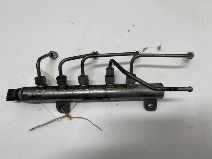 Usagé Système d'injection Fiat Bravo (198A) 1.9 JTD Multijet Prix € 25,00 Règlement à la marge proposé par F. van den Mosselaar autodemontage