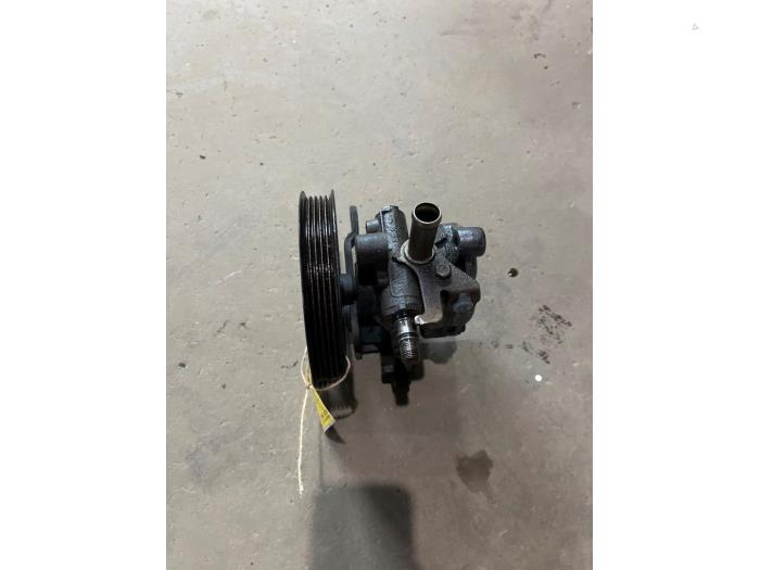 Usagé Pompe de direction Mitsubishi Space Star (DG) 1.3 16V Prix € 25,00 Règlement à la marge proposé par F. van den Mosselaar autodemontage