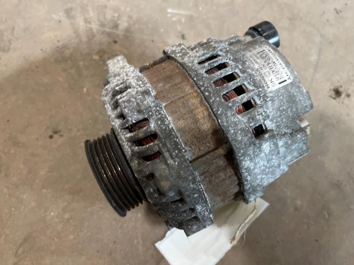 Usagé Dynamo Honda Jazz (GE) 1.2 i-DSi Prix € 25,00 Règlement à la marge proposé par F. van den Mosselaar autodemontage