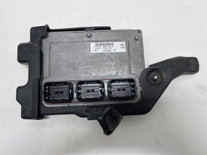 Used Engine management computer Honda Jazz (GE) 1.2 i-DSi Price € 75,00 Margin scheme offered by F. van den Mosselaar autodemontage