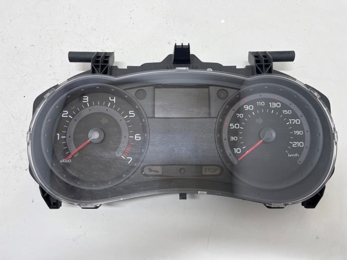 Usagé Compteur kilométrique KM Renault Clio III (BR/CR) 1.2 16V 75 Prix € 20,00 Règlement à la marge proposé par F. van den Mosselaar autodemontage