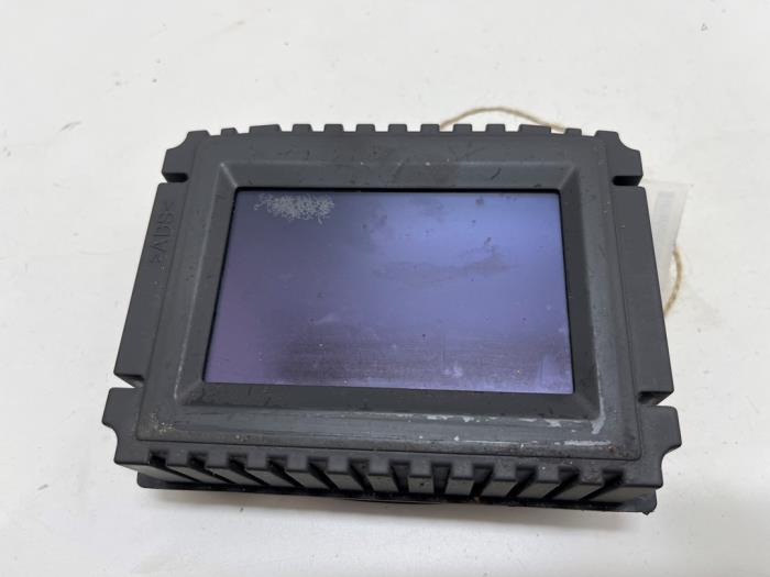 Begagnade Innerdisplay Opel Vectra C 2.2 16V Pris € 15,00 Marginaltabell erbjuds av F. van den Mosselaar autodemontage