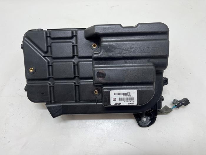 Używane Subwoofer Opel Ampera 1.4 16V Cena € 35,00 Procedura marży oferowane przez F. van den Mosselaar autodemontage