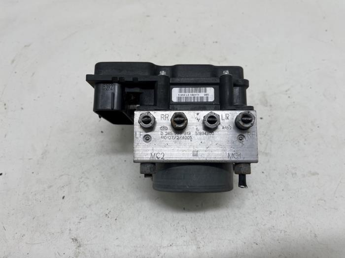 Usagé Bloc ABS Fiat Grande Punto (199) 1.3 JTD Multijet 16V 85 Actual Prix € 20,00 Règlement à la marge proposé par F. van den Mosselaar autodemontage