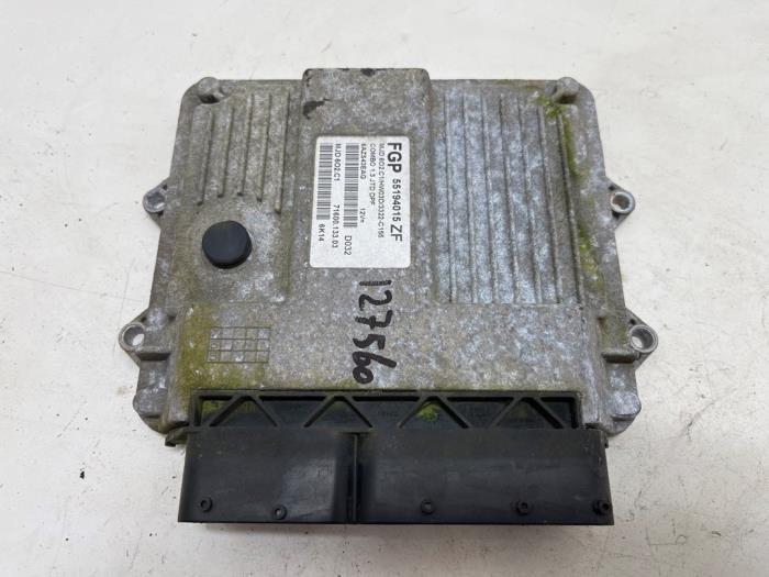 Used Engine management computer Opel Combo (Corsa C) 1.3 CDTI 16V Price € 35,00 Margin scheme offered by F. van den Mosselaar autodemontage