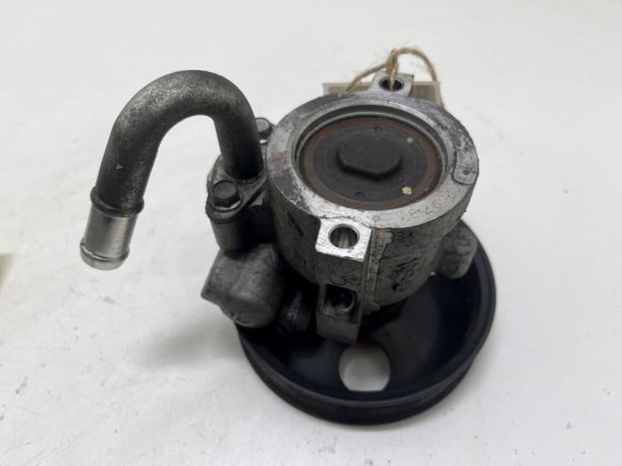 Usagé Pompe de direction Chevrolet Kalos (SF48) 1.4 16V Prix € 15,00 Règlement à la marge proposé par F. van den Mosselaar autodemontage