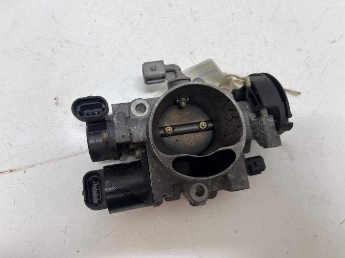 Gebrauchte Drosselklappengehäuse Peugeot 206 (2A/C/H/J/S) 1.4 XR,XS,XT,Gentry Preis € 15,00 Margenregelung angeboten von F. van den Mosselaar autodemontage