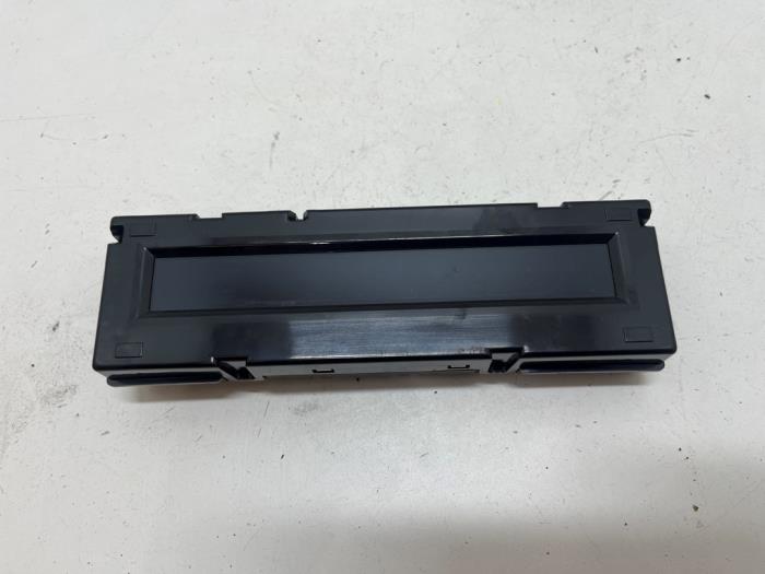 Begagnade Innerdisplay Opel Meriva (B) 1.4 Turbo 16V ecoFLEX Pris € 20,00 Marginaltabell erbjuds av F. van den Mosselaar autodemontage