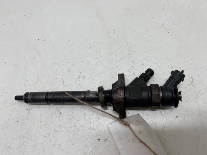 Usagé Injecteurs Peugeot 207/207+ (WA/WC/WM) 1.6 HDi 16V Prix € 25,00 Règlement à la marge proposé par F. van den Mosselaar autodemontage