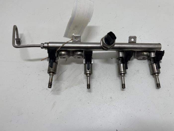 Usagé Système d'injection Mini Clubman (R55) 1.6 16V Cooper S Prix € 75,00 Règlement à la marge proposé par F. van den Mosselaar autodemontage