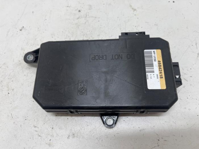 Używane Modul Comfort Fiat Idea (350AX) 1.4 16V Cena € 15,00 Procedura marży oferowane przez F. van den Mosselaar autodemontage