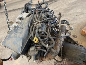 Motor van een Volvo 262 C 2.7 1980