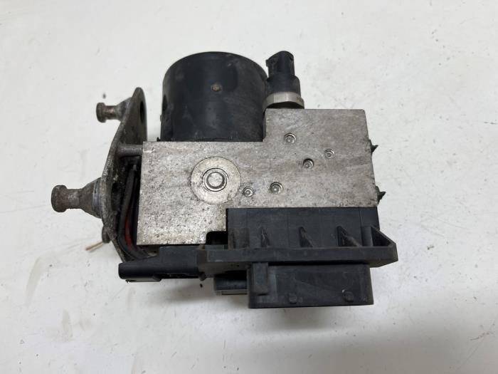 Usagé Bloc ABS Mercedes A (W168) 1.7 A-170 CDI 16V Prix € 15,00 Règlement à la marge proposé par F. van den Mosselaar autodemontage