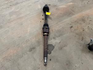 Begagnade Drivaxel, höger fram Ford Mondeo IV Wagon 2.0 16V Pris € 35,00 Marginaltabell erbjuds av F. van den Mosselaar autodemontage