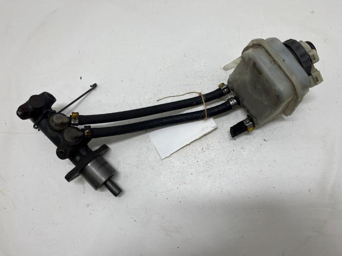 Gebrauchte Hauptbremszylinder Alfa Romeo GTV (916) 2.0 16V Twin Spark Preis € 35,00 Margenregelung angeboten von F. van den Mosselaar autodemontage