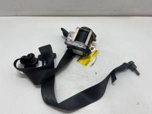 Begagnade Främre säkerhetsbälte, vänster Ford Focus 3 1.0 Ti-VCT EcoBoost 12V 100 Pris € 50,00 Marginaltabell erbjuds av F. van den Mosselaar autodemontage
