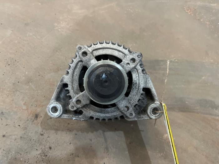 Gebrauchte Dynamo Opel Corsa E 1.4 16V Preis € 50,00 Margenregelung angeboten von F. van den Mosselaar autodemontage