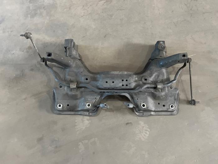 Begagnade Underram Opel Corsa E 1.4 16V Pris € 75,00 Marginaltabell erbjuds av F. van den Mosselaar autodemontage