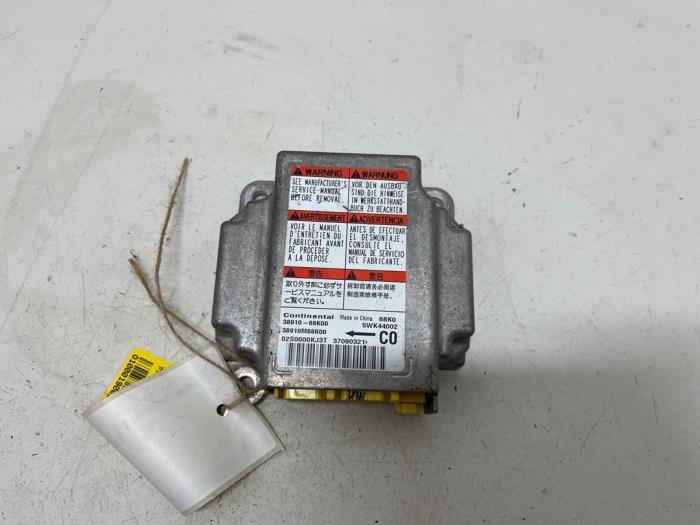 Begagnade Airbagmodul Nissan Pixo (D31S) 1.0 12V Pris € 25,00 Marginaltabell erbjuds av F. van den Mosselaar autodemontage
